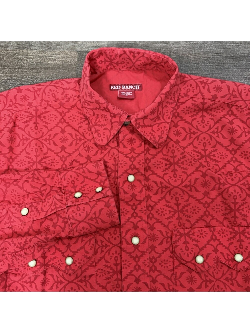 Red Ranch Mens Medium Red Western Snap Button Cowboy Shirt 100% Cotton Geometric